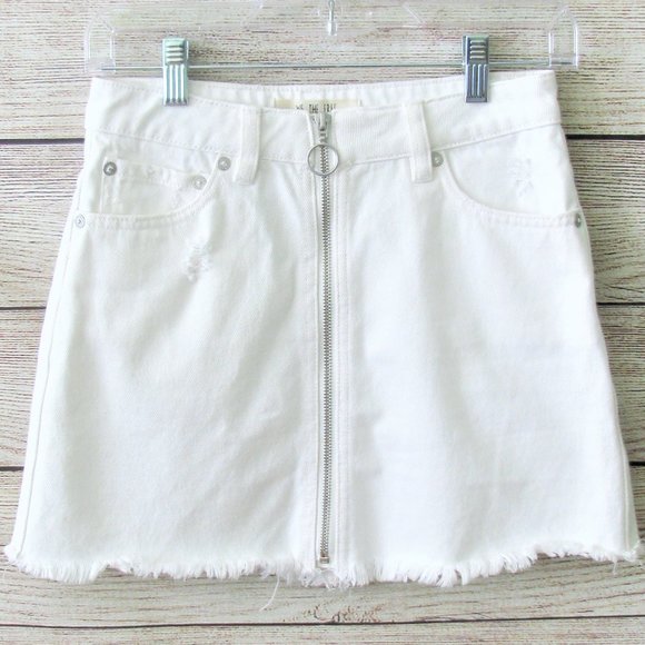 We The Free/Free People White Zip It Up Denim Mini Skirt - Picture 2 of 8